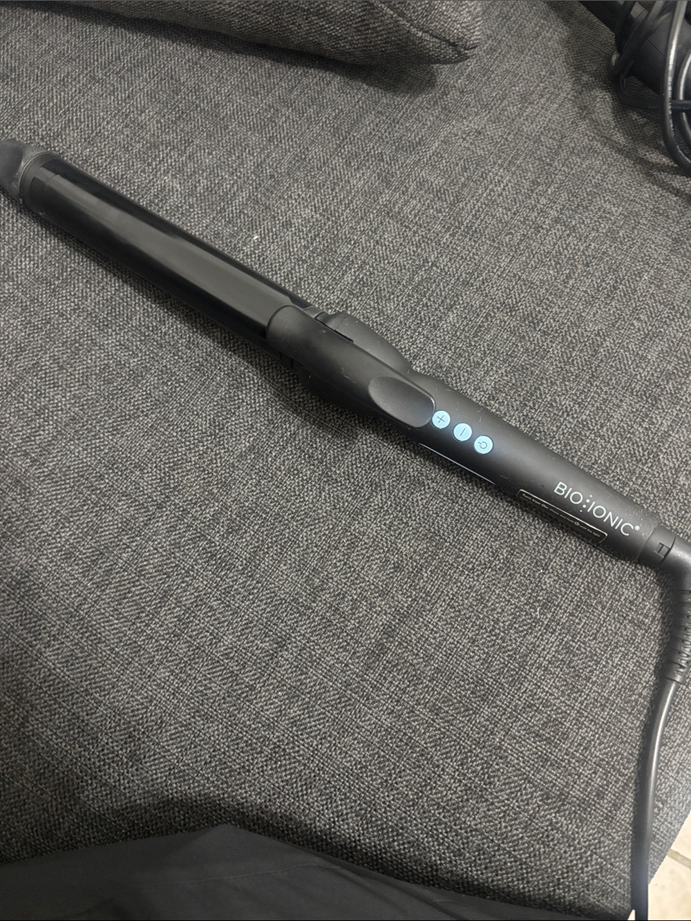 Bio Ionic Black Ceramic Curling Wand - Professional Styling Tool